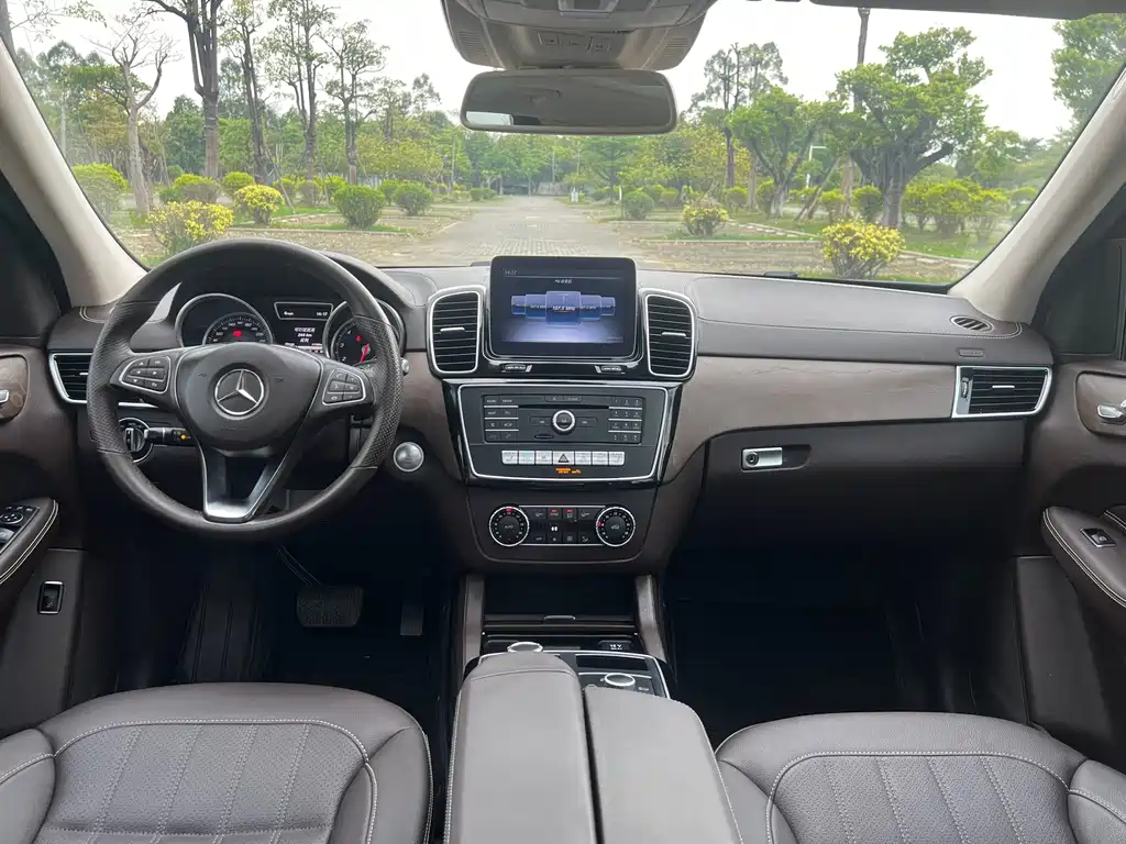 Mercedes-Benz GLE 2018 — фото 11