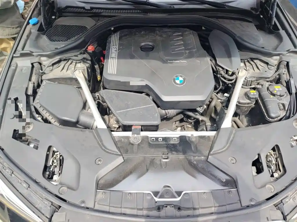 BMW 5 Series 2022 — фото 16