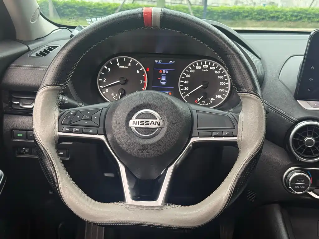 Nissan Sylphy 2020 — фото 15