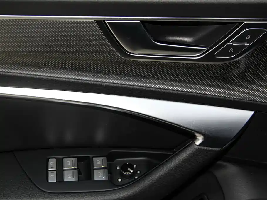 Audi A6L 2025 — фото 22