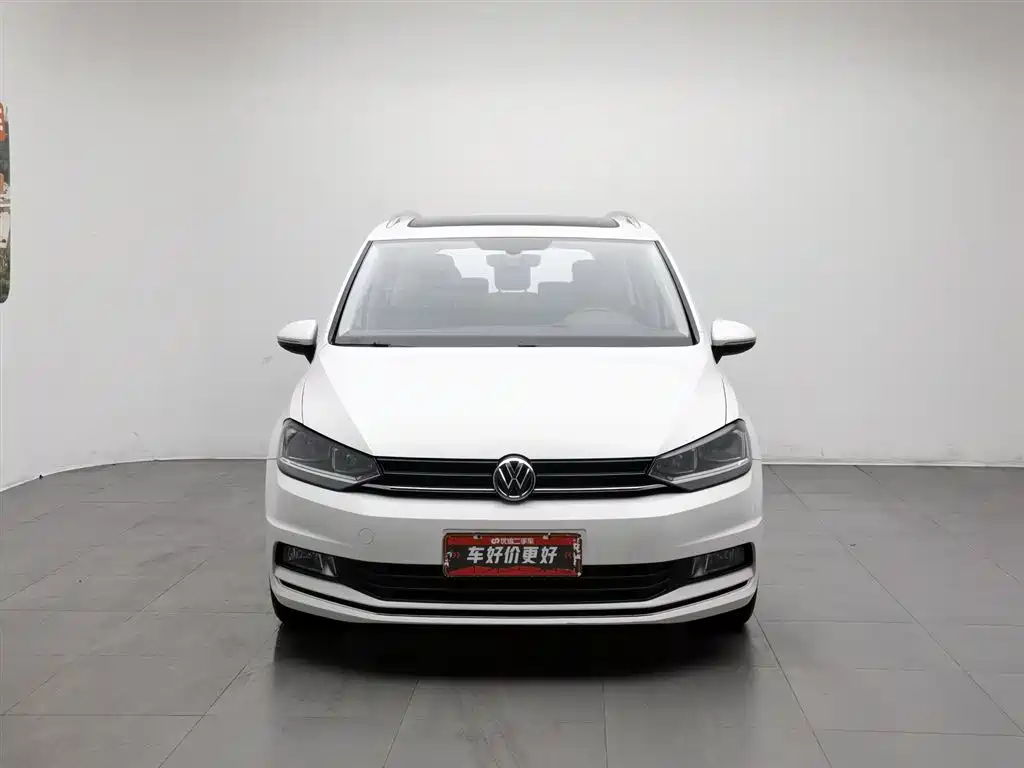 Volkswagen Touran 2018 — фото 3