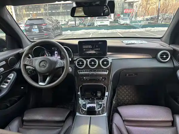 Mercedes-Benz GLC 2019