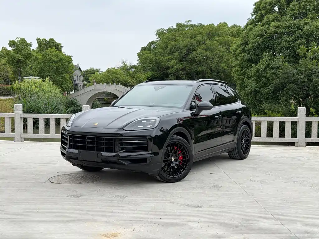 Porsche Cayenne 2024