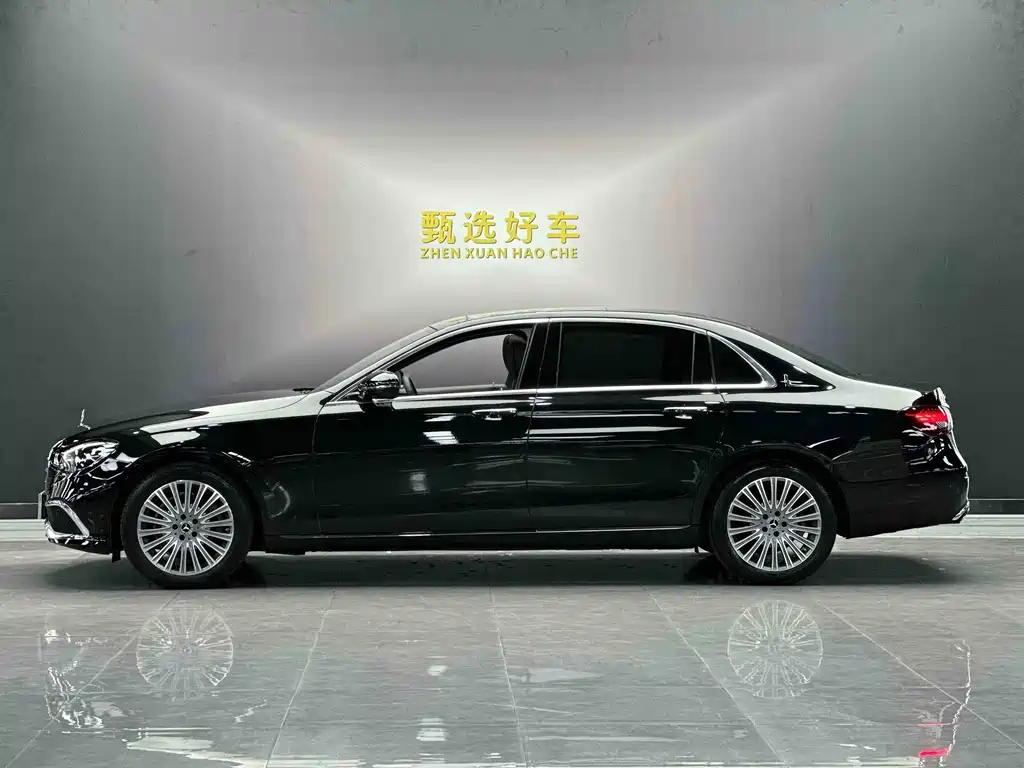 Mercedes-Benz E-Class 2023 — фото 3