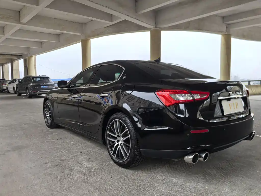 Maserati Ghibli 2016 — фото 43
