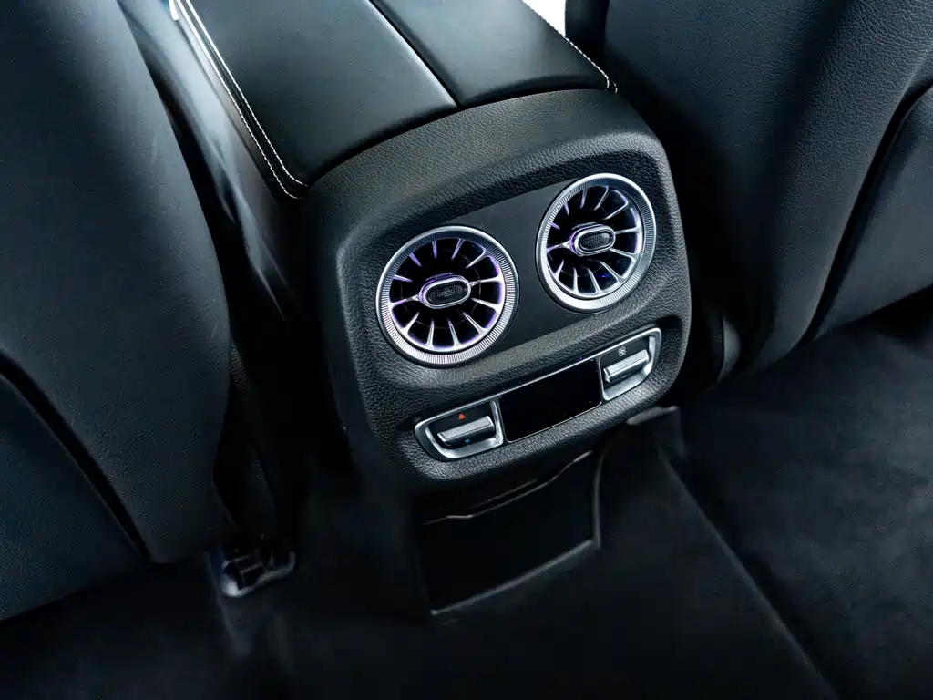 Mercedes-Benz G-Class 2022 — фото 16