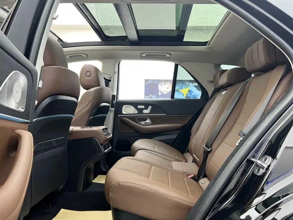 Mercedes-Benz GLE 2025
