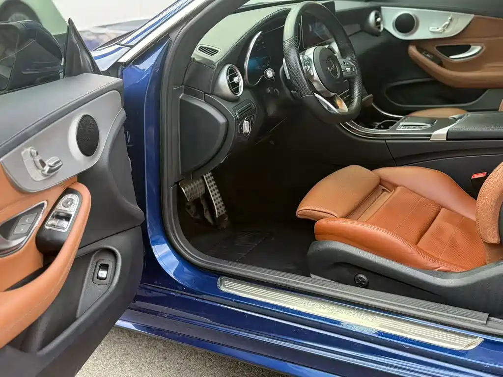 Mercedes-Benz C-Class 2020