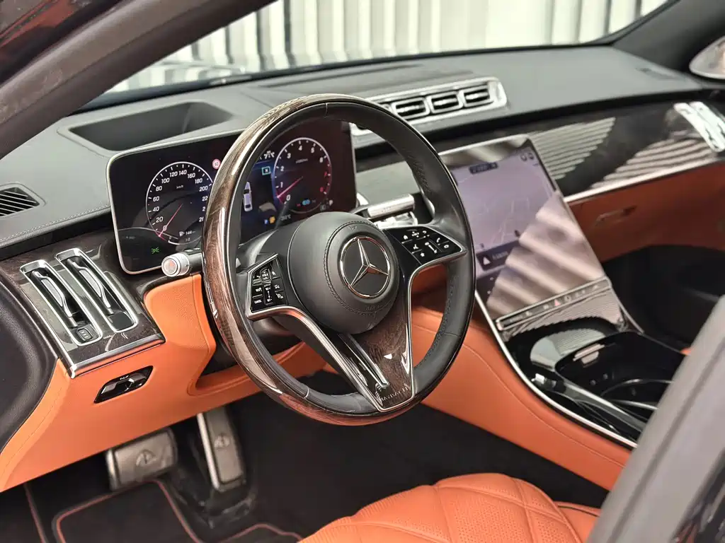 Mercedes-Benz Maybach S-Class 2022 — фото 10
