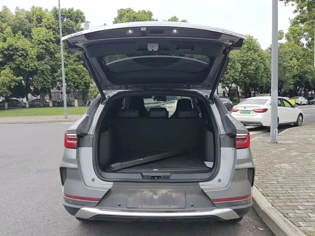 BYD Song PLUS New Energy 2022 — фото 19