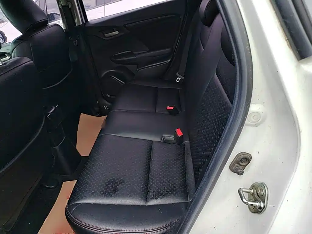 Honda Fit 2017 — фото 17