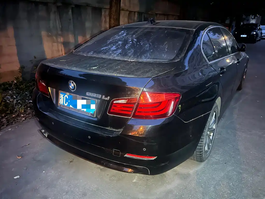 BMW 5 Series 2012 — фото 2