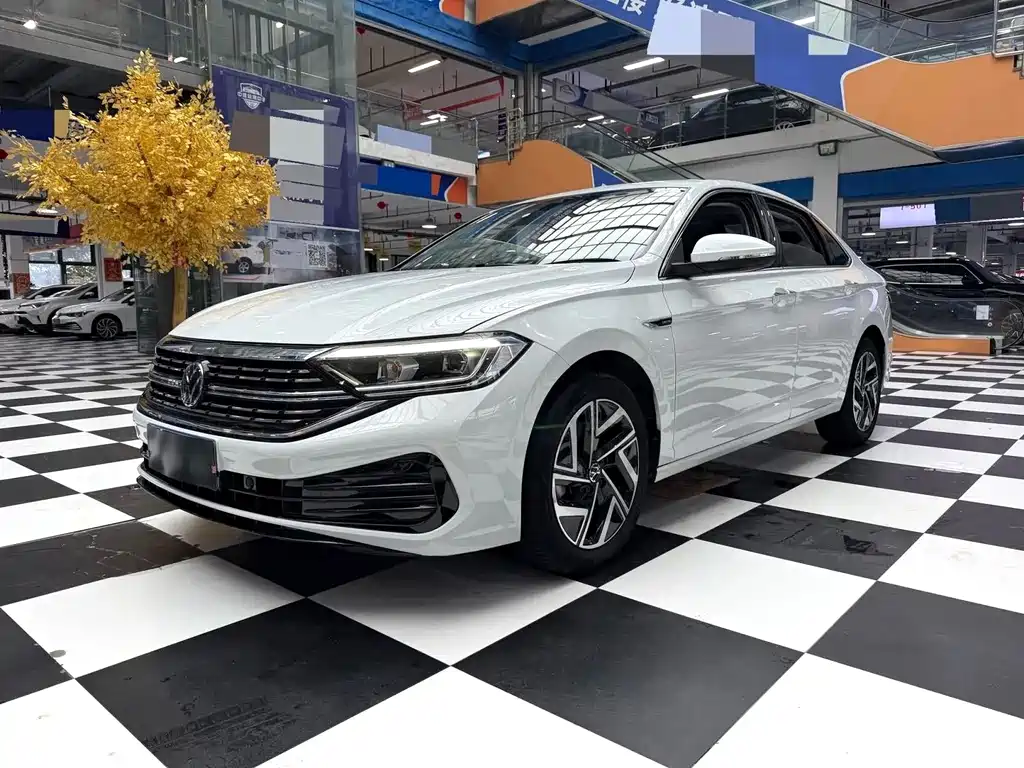 Volkswagen Sagitar 2022