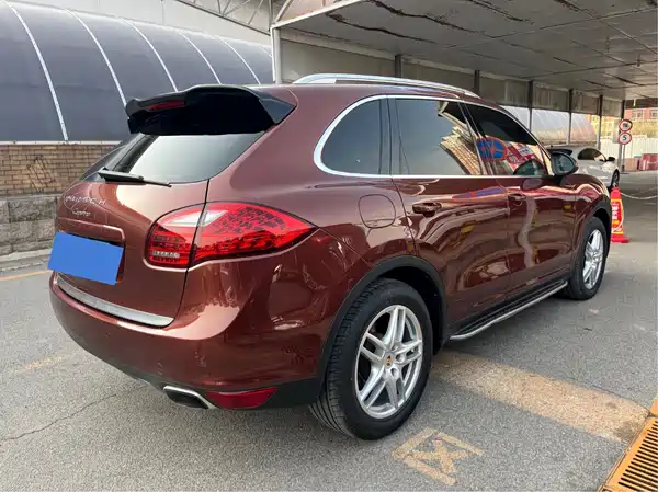 Porsche Cayenne 2011