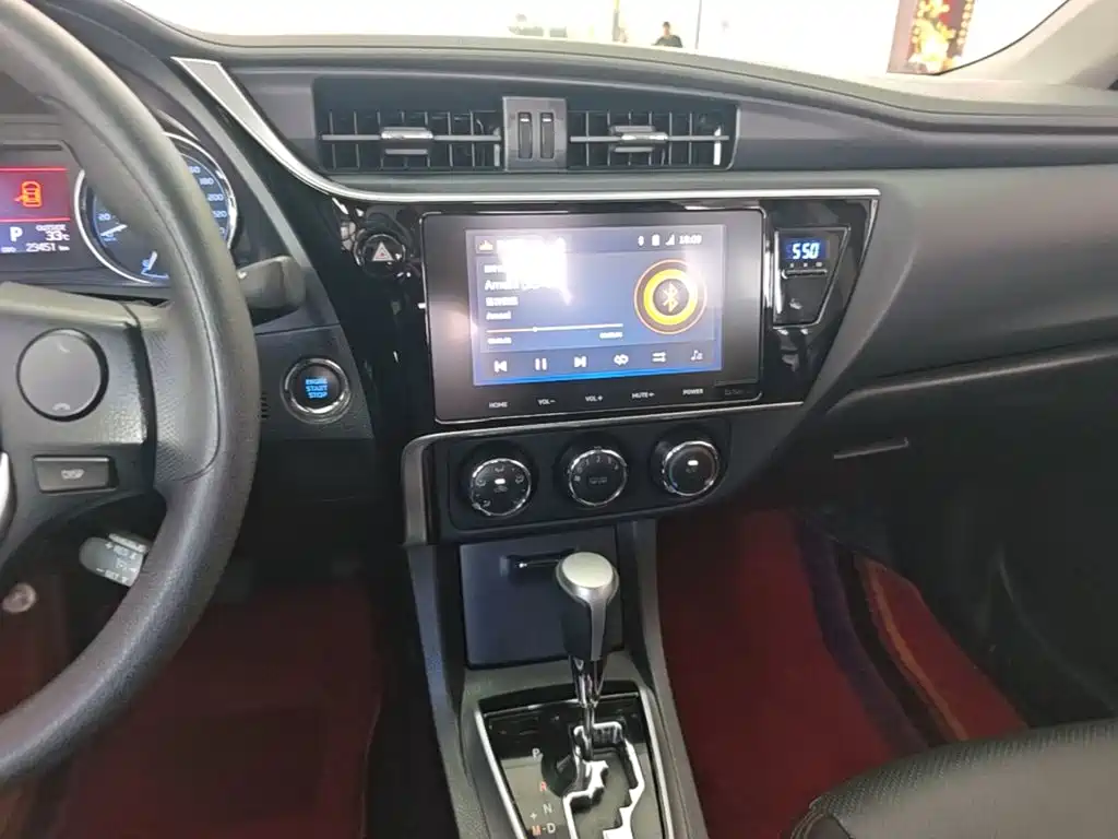 Toyota Corolla 2019 — фото 13