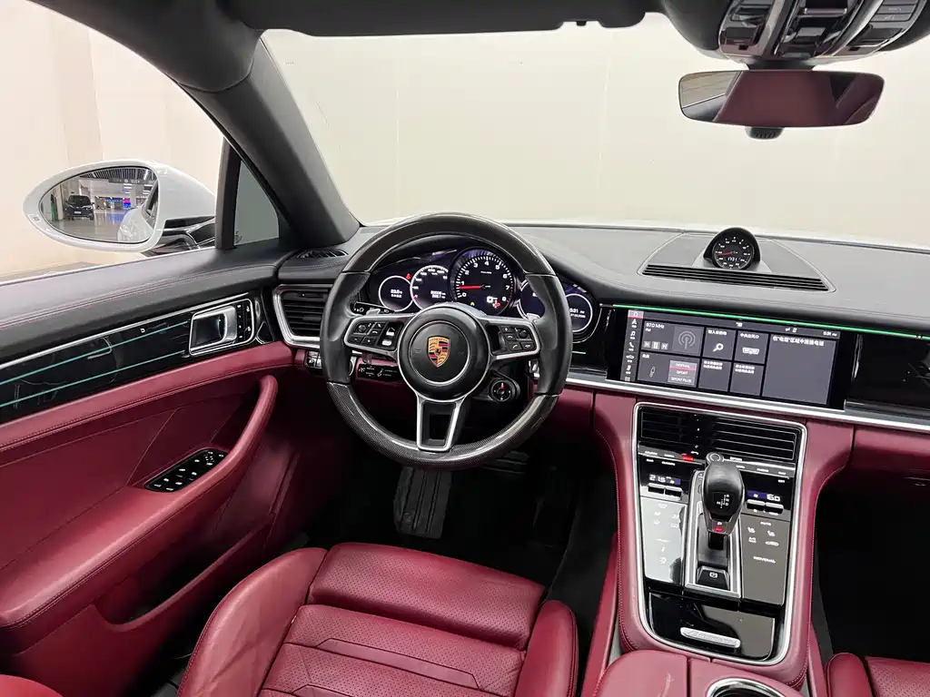 Porsche Panamera 2017 — фото 24