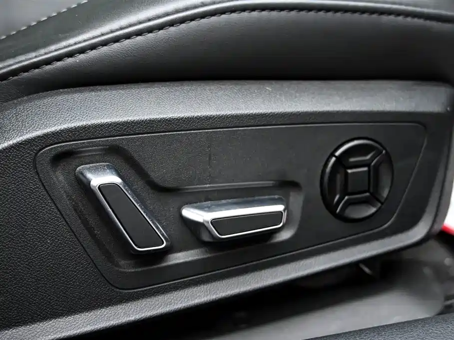 Audi A6L 2024 — фото 28