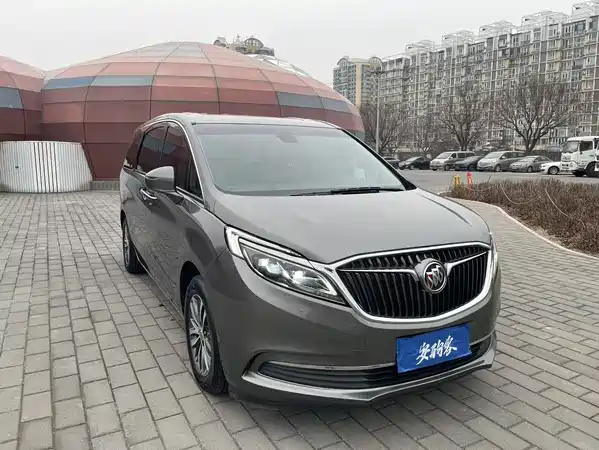 Buick GL8 2017
