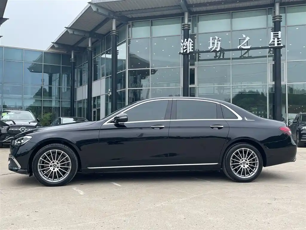 Mercedes-Benz E-Class 2022 — фото 2