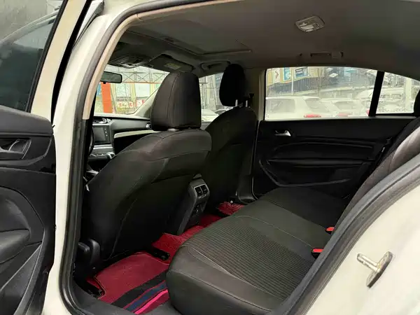 Peugeot 408 2018