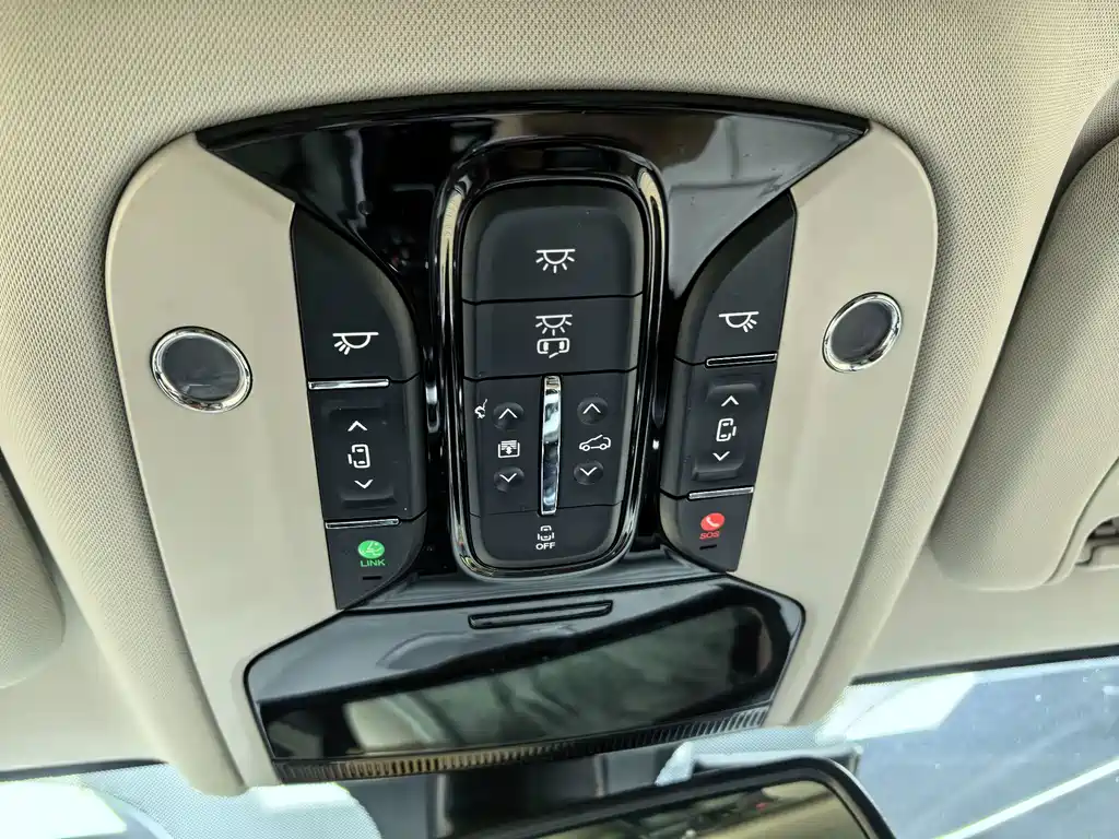 GAC Trumpchi M8 2021 — фото 16