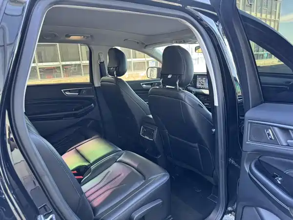 Ford Edge 2021