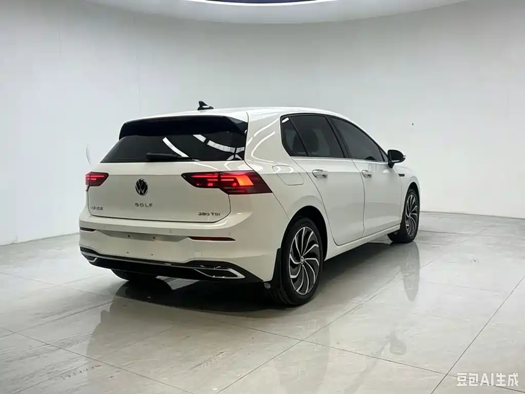 Volkswagen Golf 2022