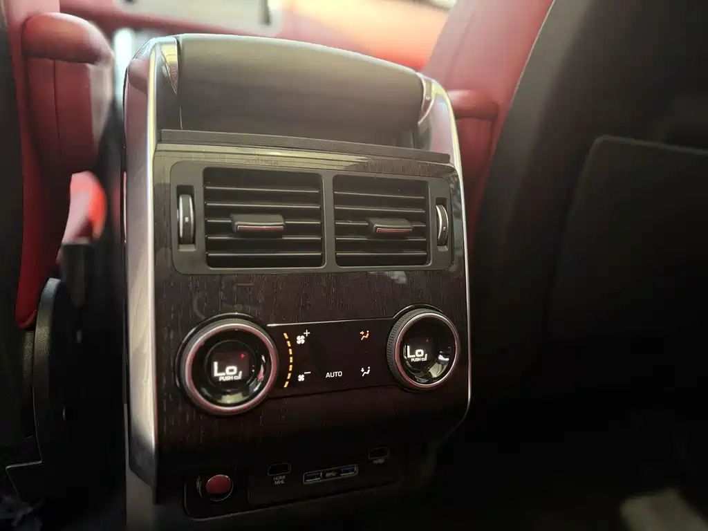 Land Rover Range Rover Sport 2021 — фото 18