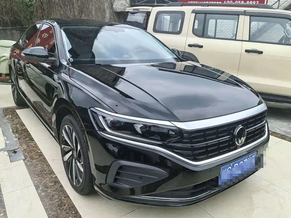 Volkswagen Passat 2024