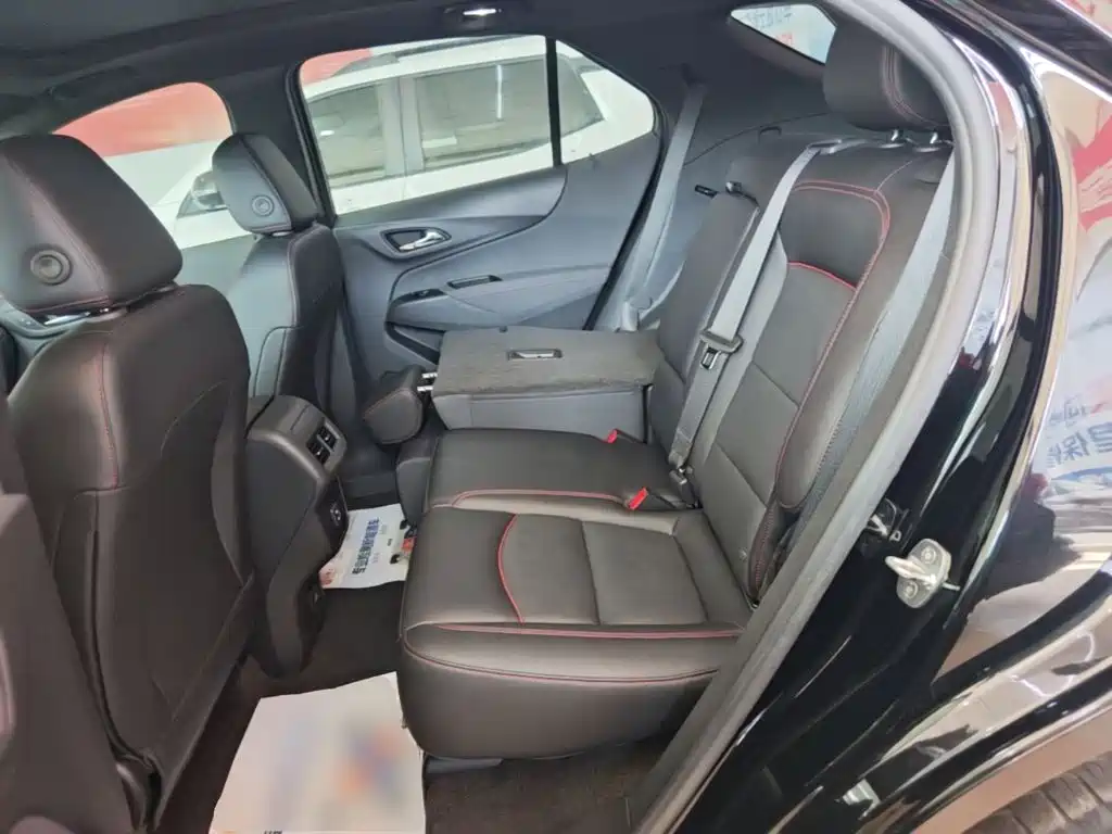 Chevrolet Equinox 2023 — фото 17