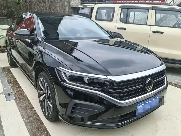 Volkswagen Passat 2024
