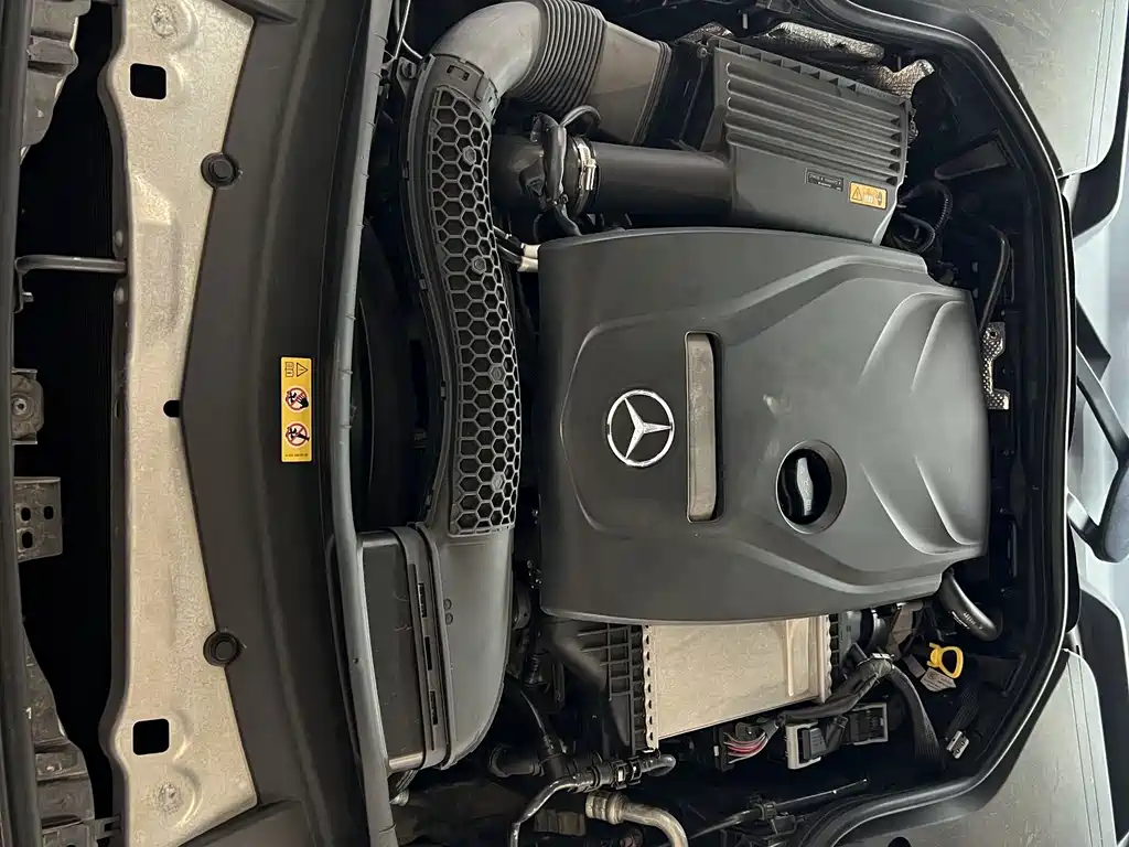 Mercedes-Benz E-Class 2017 — фото 20