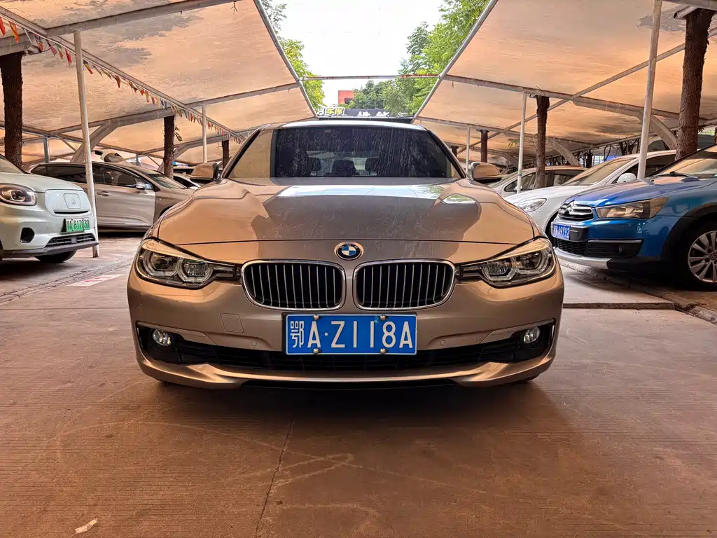 BMW 3 Series 2018 — фото 2