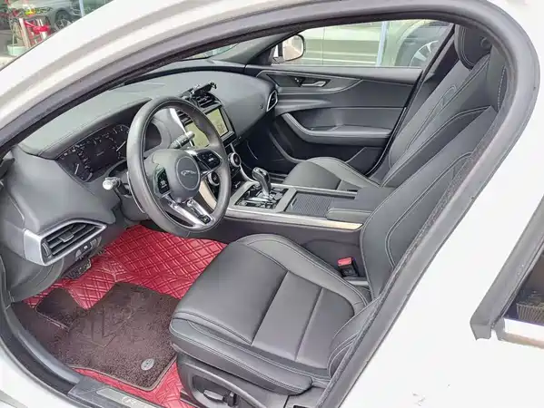 Jaguar XEL 2023