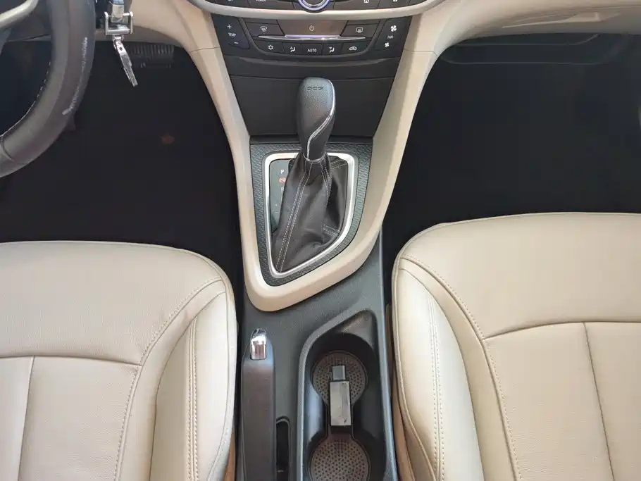 Buick Excelle GT 2019 — фото 16