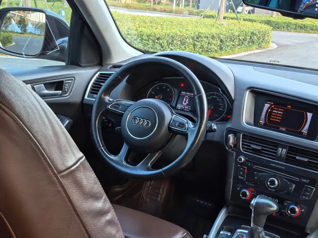 Audi Q5 2015 — фото 13