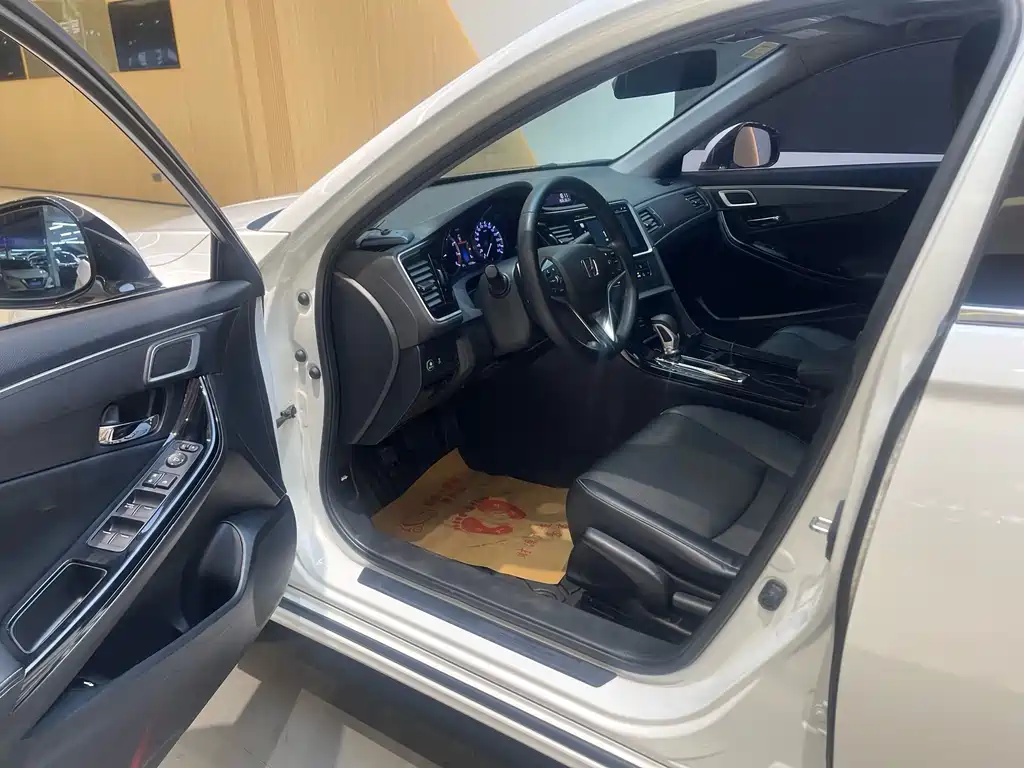Honda Spirior 2018 — фото 14