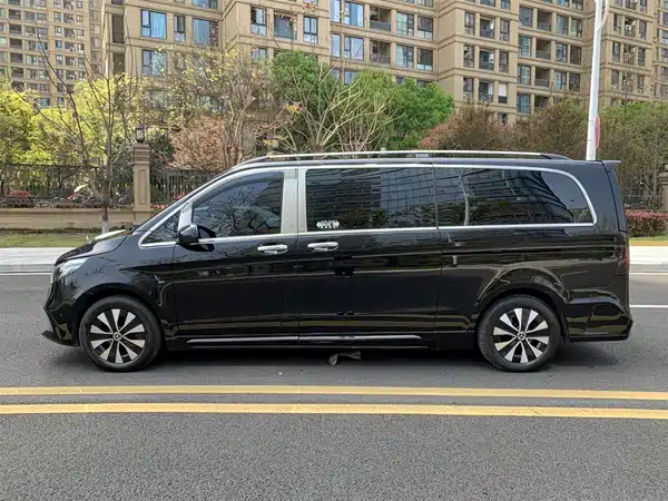 Mercedes-Benz Vito 2023