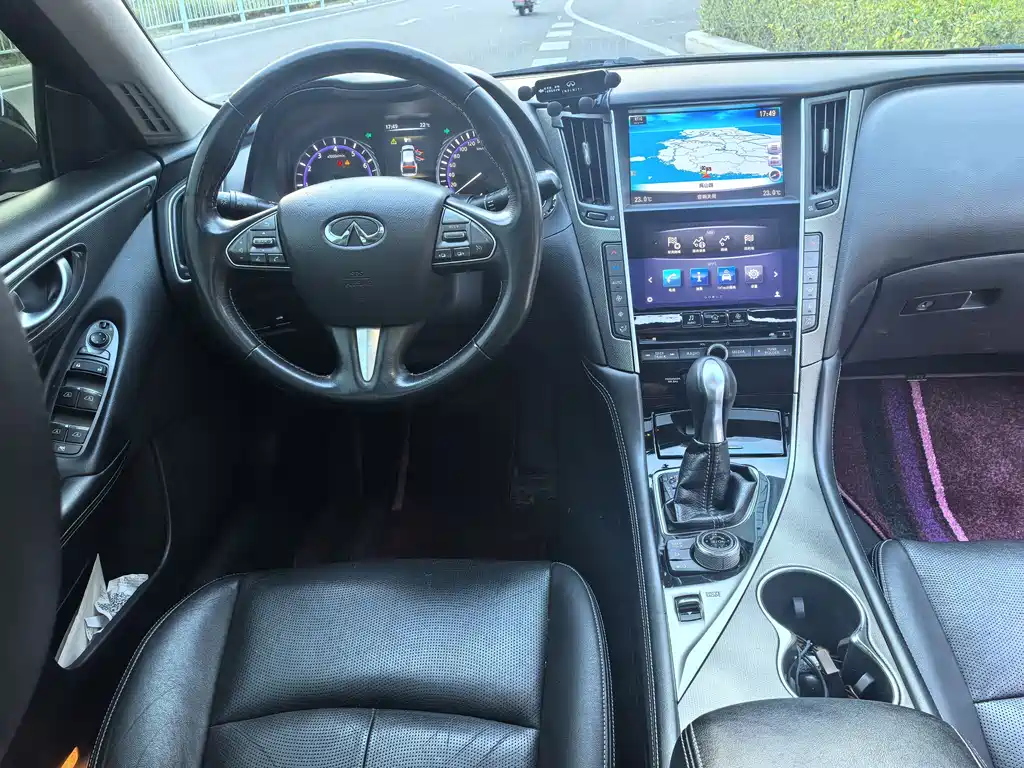 Infiniti Q50L 2017 — фото 20