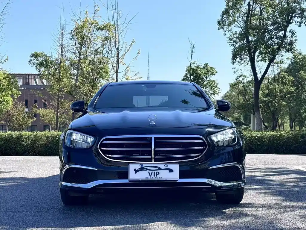 Mercedes-Benz E-Class 2022 — фото 2