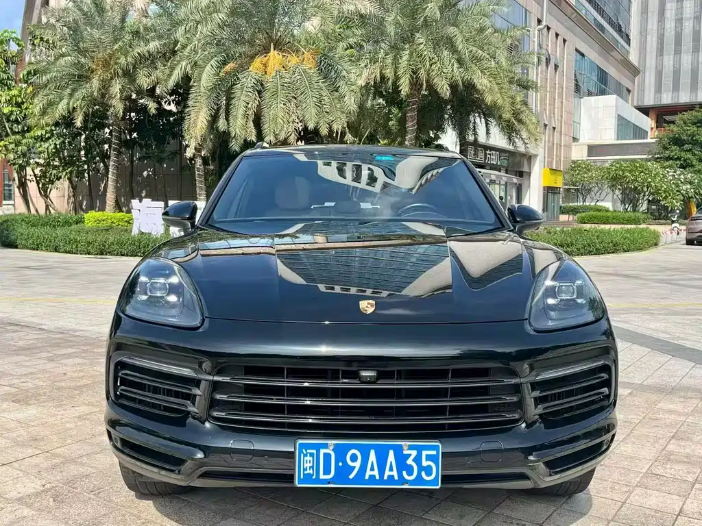 Porsche Cayenne 2019 — фото 2