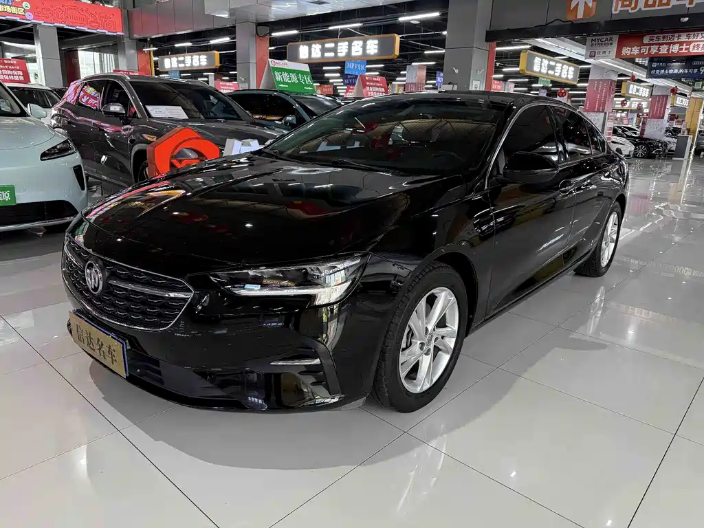 Buick Regal 2022 — фото 1