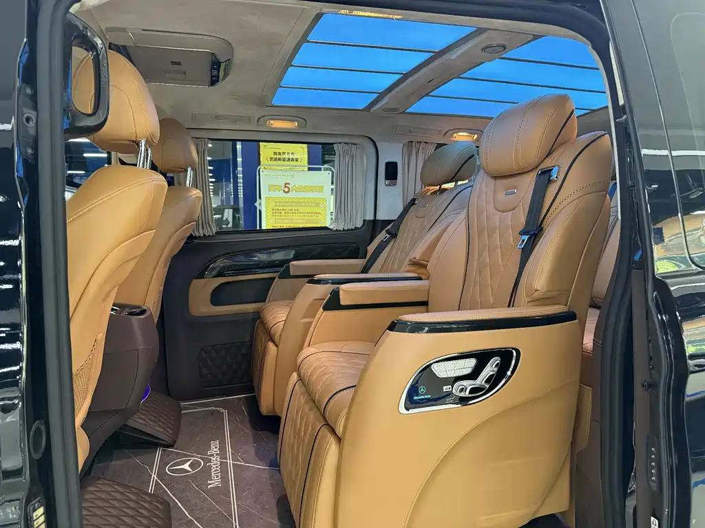 Mercedes-Benz Vito 2023 — фото 14