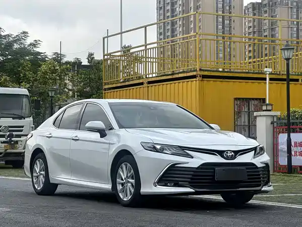 Toyota Camry 2021
