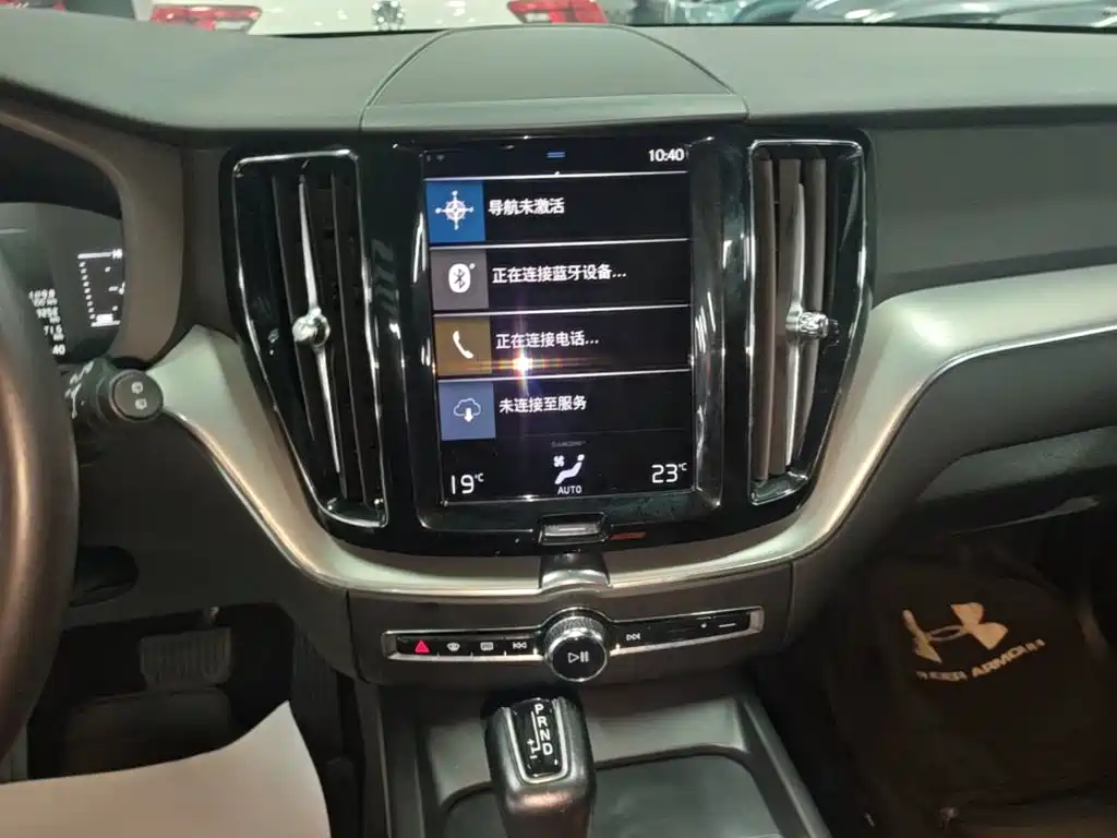 Volvo XC60 2021 — фото 13
