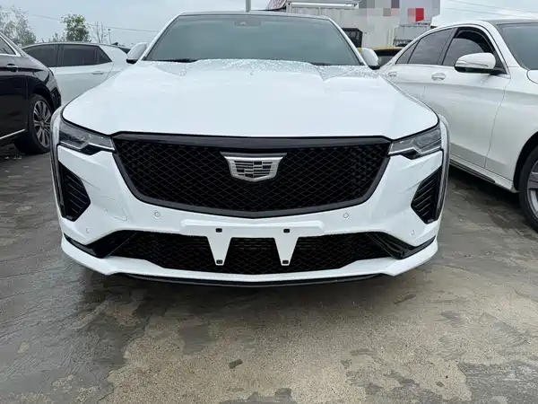 Cadillac CT4 2022