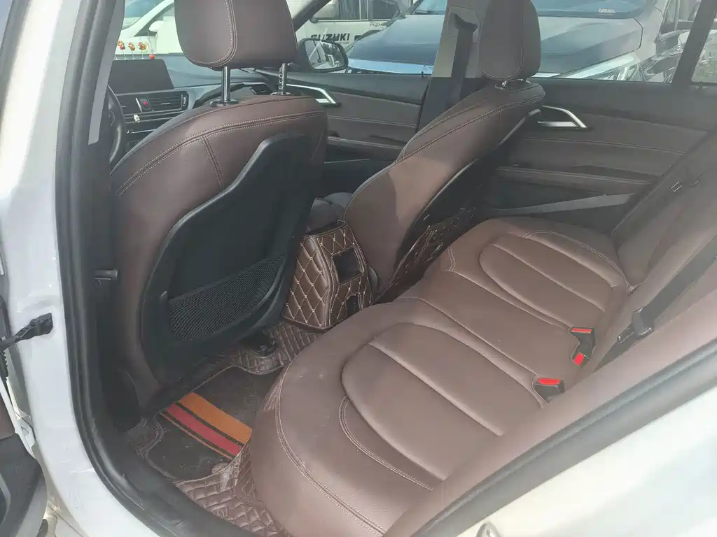 BMW 1 Series 2021