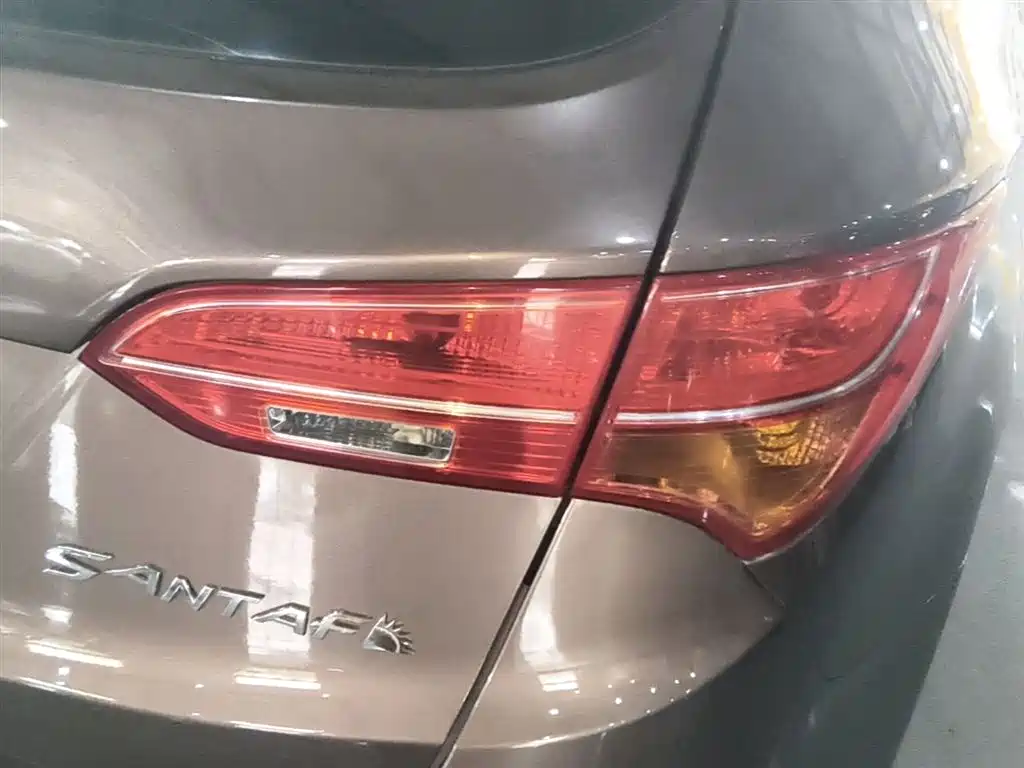 Hyundai Santa Fe 2016 — фото 8