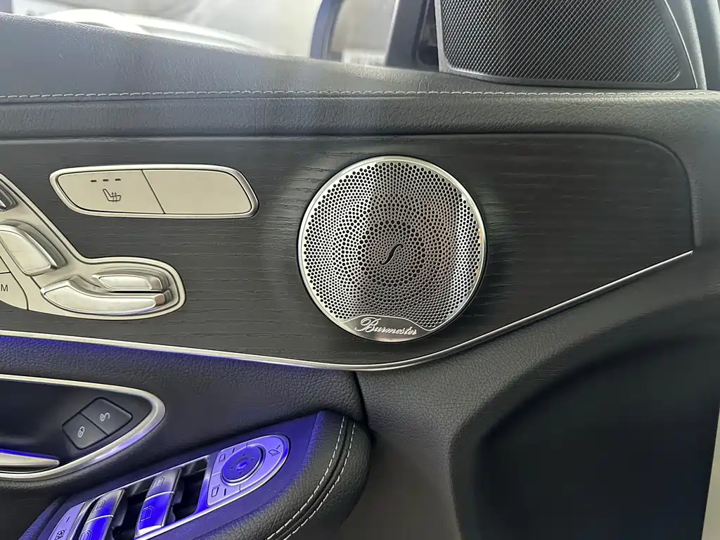 Mercedes-Benz C-Class 2022 — фото 11