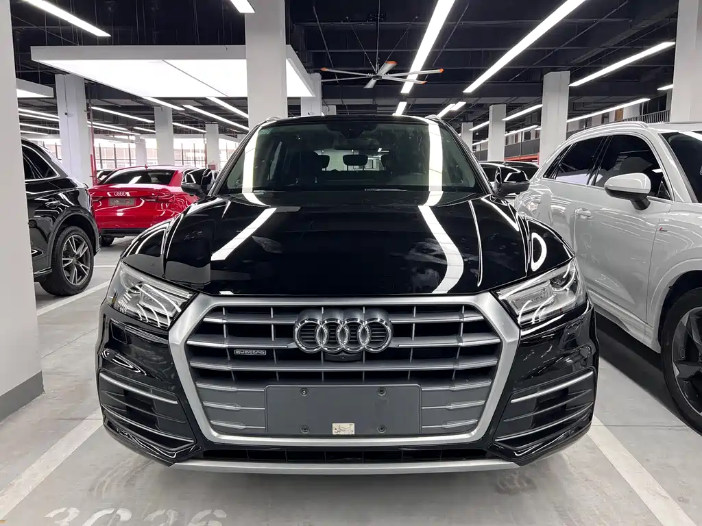 Audi Q5L 2020 — фото 2